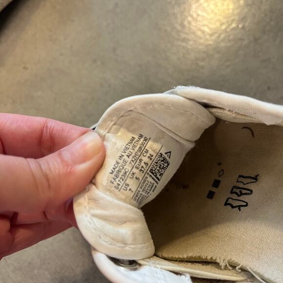 Converse Chuck Taylor Shorline low pro slip on white knit shoes womens size 7 - Picture 8 of 8